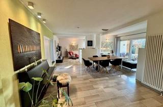 Einfamilienhaus kaufen in 63322 Rödermark, Gepflegtes Einfamilienhaus mit Einliegerwohnung, Pool und Saunabereich in Rödermark