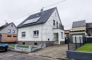 Einfamilienhaus kaufen in 56412 Stahlhofen, Stahlhofen bei Montabaur: Saniertes freistehendes Einfamilienhaus mit Garten und Garage