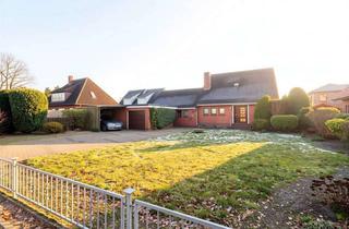 Haus kaufen in 26160 Bad Zwischenahn, Großes Grundstück mit Baupotenzial: Zweifamilienhaus nahe Oldenburg in Bad Zwischenahn