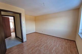 Haus kaufen in 09569 Oederan, Doppelhaus mit Garten, Hof und zwei Nebengebäuden