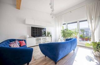 Haus mieten in 10365 Lichtenberg, Wohnen auf Zeit - Möbliertes Reihenhaus mit 6 Zi, Garten, Dachterrasse nahe Friedrichshain