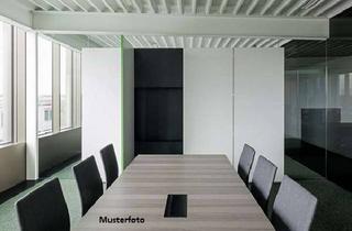 Anlageobjekt in Goldstraße xxxx, 87600 Kaufbeuren, Start in die Zukunft: Betriebsgebäude mit 4 Garagenstellplätzen