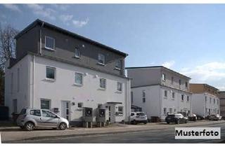 Anlageobjekt in Hanauer Landstraße xxxx, 63457 Hanau, Vierfamilienhaus mit Balkonen und Außenstellplätzen