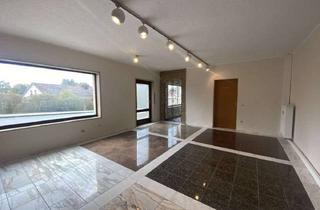 Gewerbeimmobilie kaufen in 96142 Hollfeld, Anlage oder Eigennutzung - viele Möglichkeiten nahe dem Zentrum von Hollfeld