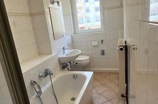 Wohnung mieten in Wilhelm-Liebknecht-Str. 66, 08451 Crimmitschau, !!! Erstbezug nach Sanierung !!! kleine 3-Zi.-Whg., Einbauküche MÖGLICH