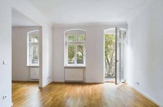 Wohnung kaufen in Warschauer Straße 61, 10243 Friedrichshain, Ruhige 2-Zimmer-Altbauwohnung mit Balkon am Simon-Dach-Kiez | 4. OG | Provisionsfrei