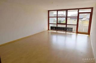 Wohnung kaufen in 85551 Kirchheim, Kapitalanlage oder Selbstnutzung: Helle Balkonwohnung am Ortspark Kirchheim