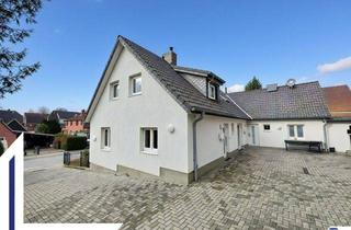 Doppelhaushälfte kaufen in 24146 Kiel, Doppelhaushälfte mit Einliegerwohnung zum Kauf in 24146 Kiel | Lütt Immobilien Kiel | Provisionsfrei für Kaufende