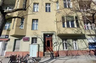 Wohnung kaufen in Hohenzollerndamm, 10717 Wilmersdorf, Ruhiges 1 Zimmer Appt. im Seitenflügel, unvermietet.