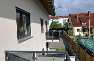 Wohnung mieten in 82362 Weilheim, Moderne helle und geräumige 3-Zimmer Wohnung als Erstbezug mit Balkon