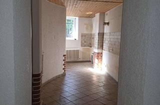 Wohnung mieten in Breslauer Straße 10, 58511 Lüdenscheid, Günstige 4 Zimmer-Wohnung mit separatem Eingang und schönem Garten!!!