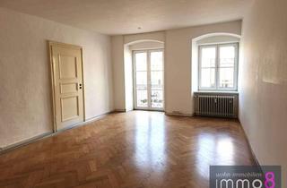 Wohnung mieten in 86529 Schrobenhausen, Großzügige Altbauwohnung mit Blick auf den Rathausplatz!