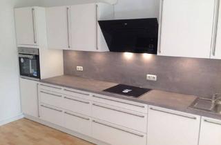 Wohnung mieten in Hermine-Berthold Str. 14, 28205 Peterswerder, Renovierte, ruhige 2-Zimmer, EBK, barrierefrei, mit Gartenlage, Terrasse, Tiefgarage