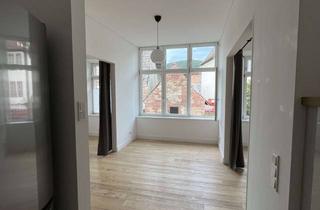 Wohnung mieten in Queichstraße 10, 76857 Albersweiler, Offenes & helles Wohnen in einer alten Grundschule inkl. EBK