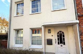 Doppelhaushälfte kaufen in 23558 St. Lorenz Nord, Charmante Doppelhaushälfte in attraktiver Lage nahe Stadt und Bahnhof