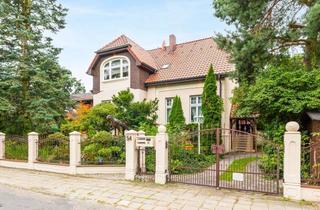 Villa kaufen in 15344 Strausberg, Gehdistanz S-Bahnhof Strausberg: Villa im Gründerzeit-Stil mit Keller, Garage, Saunen, Einbauküchen