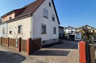 Doppelhaushälfte kaufen in 76351 Linkenheim-Hochstetten, Geräumige, teilsanierte 6-Zimmer-Doppelhaushälfte in Linkenheim-Hochstetten
