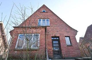 Einfamilienhaus kaufen in 23843 Bad Oldesloe, Handwerker aufgepasst! Sanierungsbedürftiges Einfamilienhaus in Bad Oldesloe