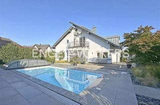 Haus kaufen in 56751 Polch, Familienhaus mit Außenpool und modernster Gebäudetechnik in ansprechender Ortsrandlage