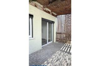 Haus mieten in 39576 Stendal, Kleine Wohnung mit großer Terrasse 1 Zimmer im Erdgeschoss
