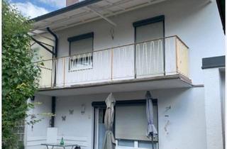 Haus kaufen in 85354 Freising, Freising - 3 Familienhaus in Freising Lerchenfeld zu verkaufen