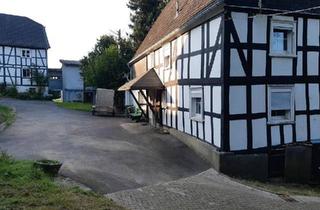 Haus kaufen in 51580 Reichshof, Reichshof - Fachwerkhaus im schönen Oberbergischen Land