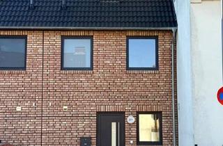 Reihenhaus kaufen in 24159 Kiel, Kiel - Modernes Reihenhaus am Naturschutzgebiet in Friedrichsort