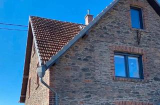 Einfamilienhaus kaufen in 56479 Hellenhahn-Schellenberg, Hellenhahn-Schellenberg - Altes Bauernhaus mit Scheune ,Stall, Nebengebäude, Garage im WW