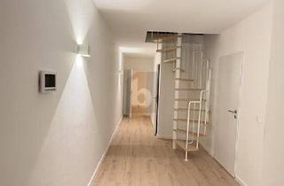 Wohnung mieten in 28779 Bremen, Bremen - FRISCH SANIERT MIT SEHR VIEL PLATZ