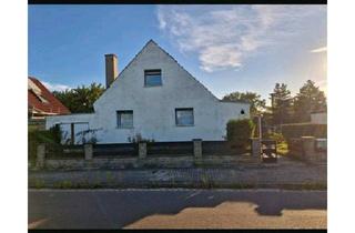 Einfamilienhaus kaufen in 06231 Bad Dürrenberg, Bad Dürrenberg - Grundstück mit Haus und Garten zu verkaufen