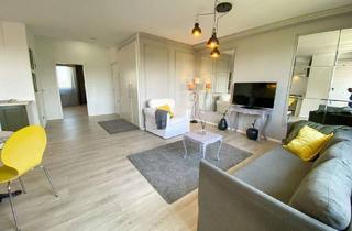 Loft kaufen in 10585 Berlin, Berlin - Helle 2-Zimmer Dachgeschosswohnung mit Balkon und Stellplatz in Charlottenburg