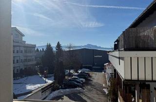 Wohnung kaufen in 87471 Durach, Durach - Stilvoll sanierte 3,5-Zimmer-Wohnung mit Balkon in Durach