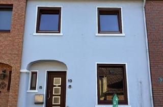 Reihenhaus kaufen in 28219 Bremen, Bremen - Reserviert - Reihenhaus mit großem Potenzial in Bremen-Walle