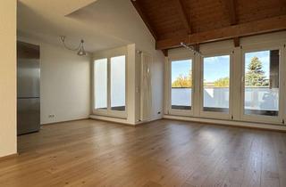 Wohnung kaufen in Blücherstraße 22, 79539 Lörrach, Lichtdurchflutete Maisonette-Dachgeschosswohnung mit Galerie und zwei Balkonen in Lörrach