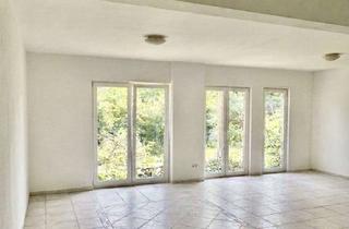 Wohnung kaufen in 42719 Wald, Tolle Erdgeschosswohnung in ruhiger Lage von Solingen-Wald