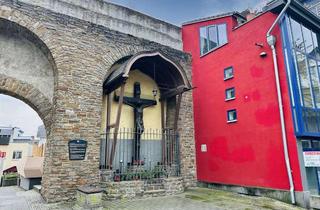 Wohnung kaufen in 56626 Andernach, Architektonisches Schmuckstück in exponierter Lage