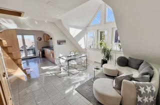 Wohnung kaufen in 89150 Laichingen, Lichtdurchflutetes Dachgeschoss-Glück! Zentrale 3-Zimmer-Wohnung in Laichingen