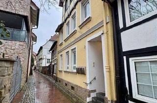 Wohnung mieten in Giebelgasse, 31737 Rinteln, 3-Zimmer-Wohnung mit Einbauküche und Balkon