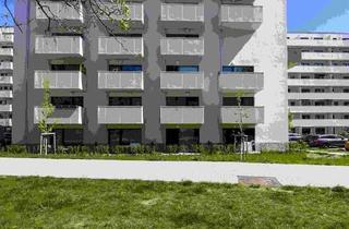 Wohnung mieten in Karl-Holtz-Straße 16, 12687 Marzahn, Die Morgensonne auf dem Balkon genießen