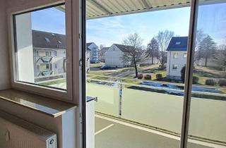 Wohnung mieten in 18507 Grimmen, Wunderschöne, helle 3 Raum-Wohnung im Erdgeschoss mit Dusche und Balkon in Grimmen