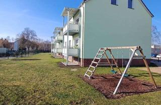 Wohnung mieten in 18507 Grimmen, Wunderschöne, helle 3 Raum-Wohnung im Erdgeschoss mit Dusche und Balkon in Grimmen