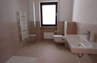 Wohnung mieten in 92263 Ebermannsdorf, Erstbezug nach Renovierung: 2,5-Zi.-Wohnung mit Stellplatz in Ebermannsdorf