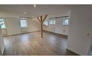 Wohnung mieten in Kahlhofstraße 18, 92242 Hirschau, Helle 3-Zimmer Dachgeschosswohnung in Hirschau