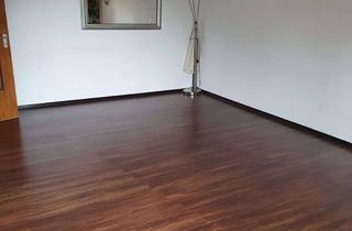 Wohnung mieten in Buchenring, 22359 Volksdorf, Schöne 2-Zimmer-Whg. in Volksdorf mit Balkon, Vollbad u. Laminat ! BITTE NUR TELEFONISCHE ANFRAGEN