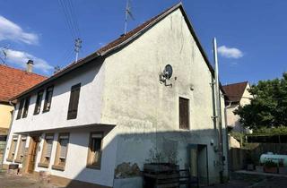 Bauernhaus kaufen in Hauptstr. 66, 67823 Lettweiler, Alter Bauernhof (Dreiseitenhof) mit schönem Garten und Photovoltaikanlage