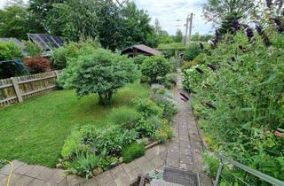Reihenhaus kaufen in Dammweg 12, 09337 Hohenstein-Ernstthal, ***Attraktives Einfamilien-Reihenhaus mit Garten, Garage und Kamin in ruhiger Lage von Hohenstein-Ernstthal