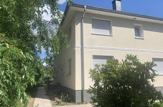 Haus mieten in 14612 Falkensee, Moderne möblierte Villa mit Garten – ab August 2026