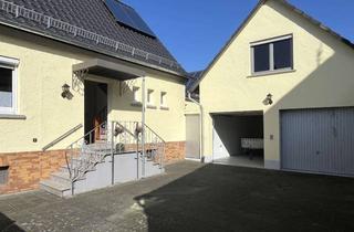 Haus mieten in Friedberger Landstraße 45, 61197 Florstadt, Charmantes Einfamilienhaus mit Terrasse, Doppelgarage und Garten wartet auf spielende Kinder