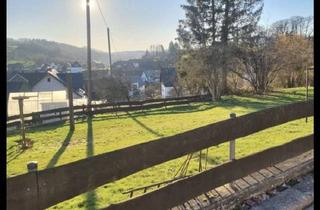 Grundstück zu kaufen in Über Dem Hofe, 51647 Gummersbach, Provisionsfrei: Baugrundstück mit Baugenehmigung – sofort bebaubar