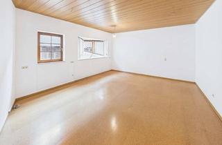 Gewerbeimmobilie kaufen in 72108 Rottenburg, Charmante Bürofläche mit Wohnpotenzial in der Rottenburger Altstadt